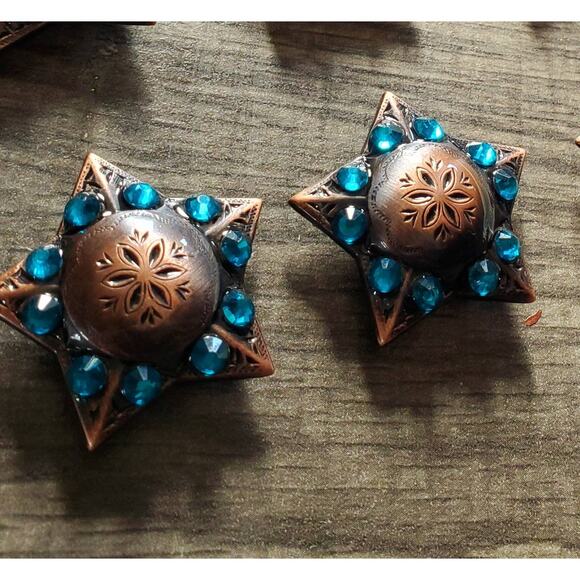 Bronze teal conchos, star bling , saddle conchos, screwback, bridle conchos - Picture 2 of 3